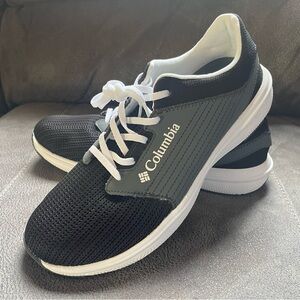 Columbia Two-Tone Black and Gray Athletic Shoes